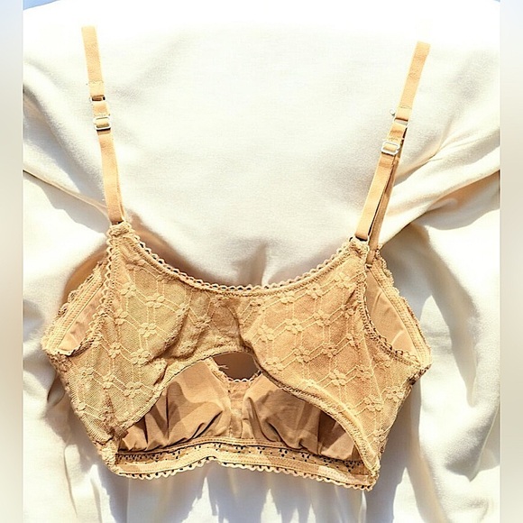 Lace Bralette in Tan NEW WITH TAGS MEDIUM - Picture 2 of 5